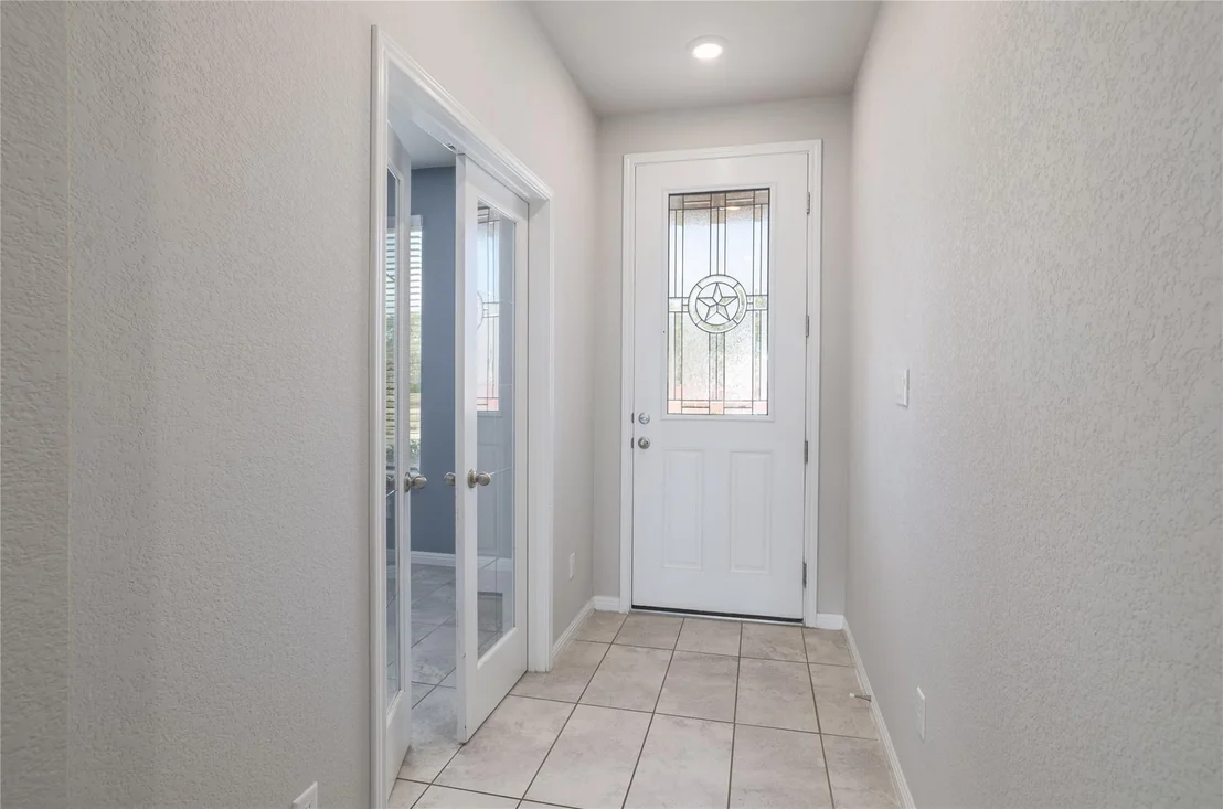 Photo of 1032 Myrna BND