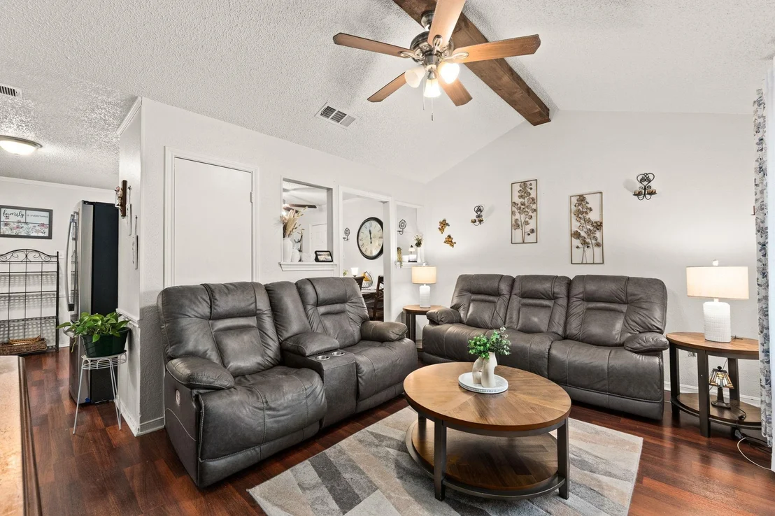 Photo of 908 Marilyn DR