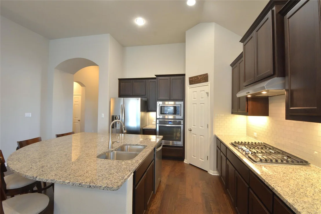 Photo of 142 Venice CV
