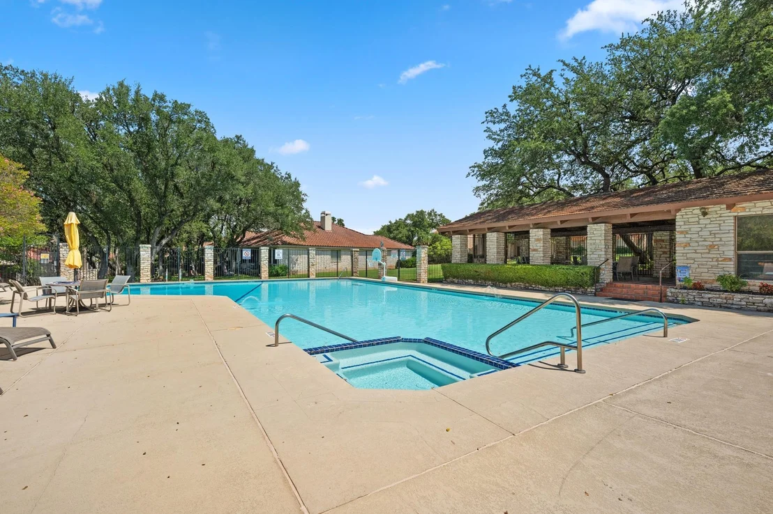 Photo of 102 Crescent BLF