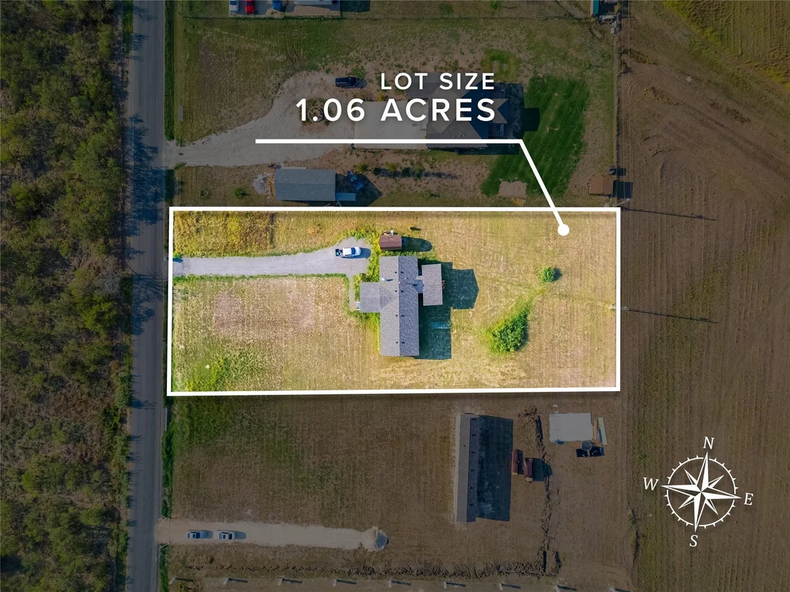 Photo of 2877 County Road 463 RD