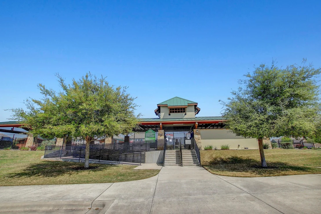 Photo of 8092 Gato LN