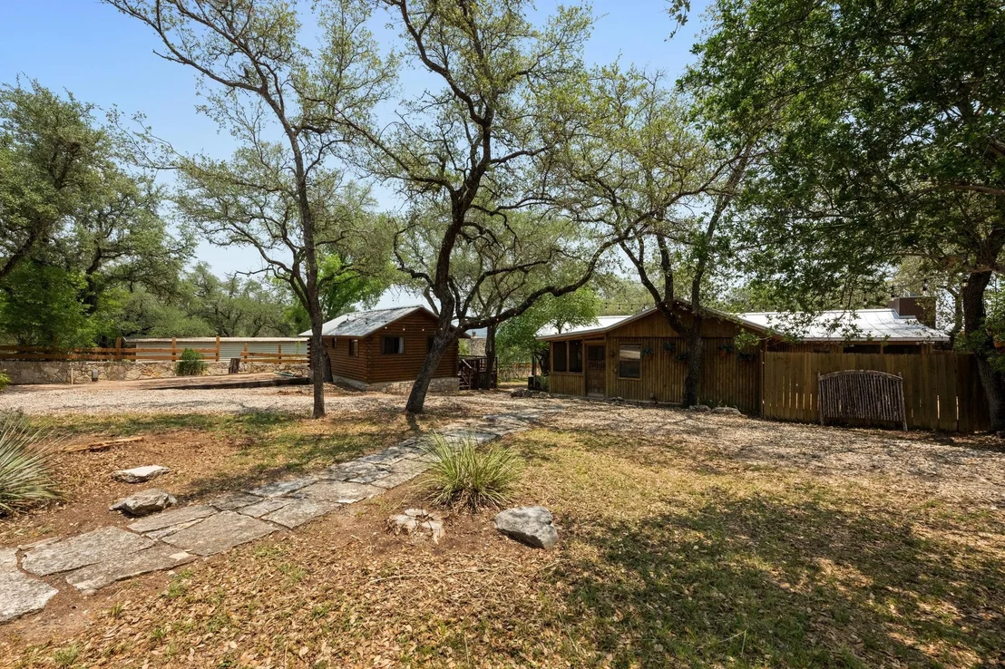 Photo of 1017 Indian Mound RD
