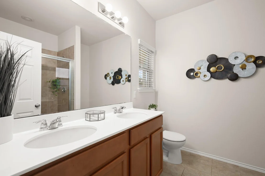 Photo of 380 Bonnet BLVD