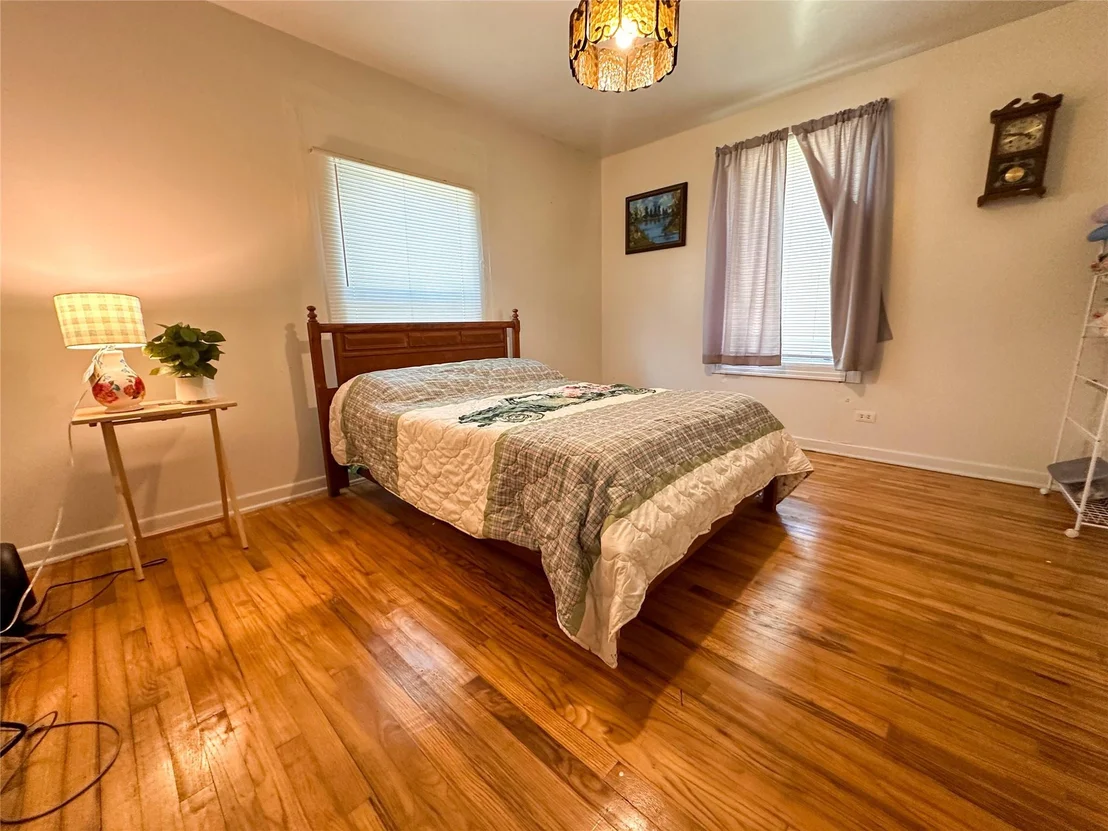 Photo of 407 4th Ave