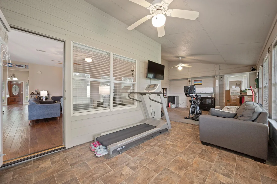 Photo of 102 Stacey LN