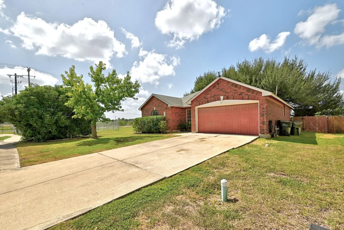 Photo of 630 Masonwood DR