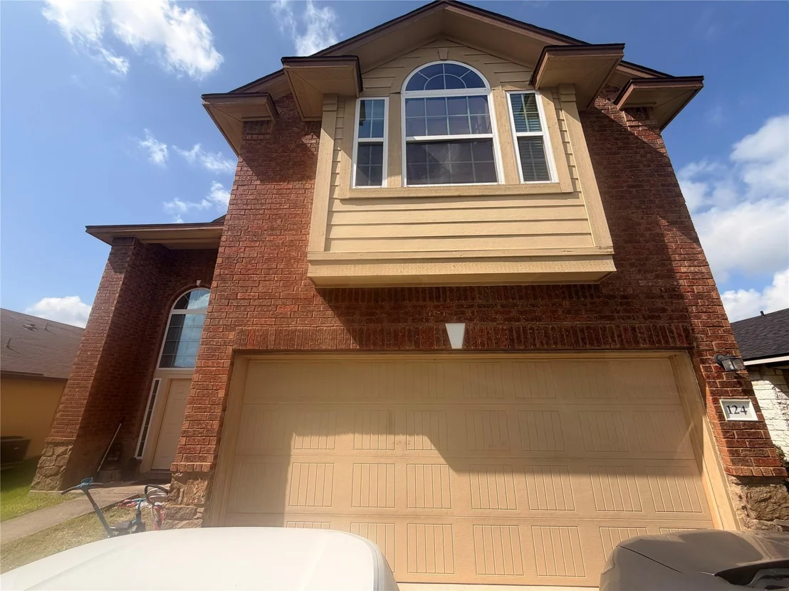 Photo of 124 Langtry LN