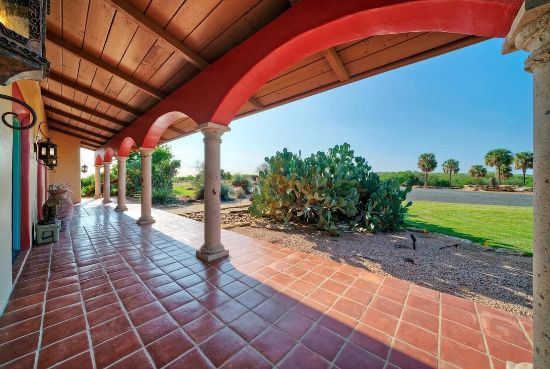 Photo of 1372 Lyles Ranch RD