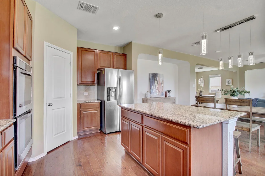Photo of 8092 Gato LN