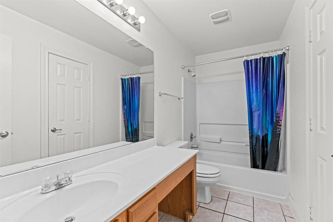 Photo of 804 Yosemite TRL