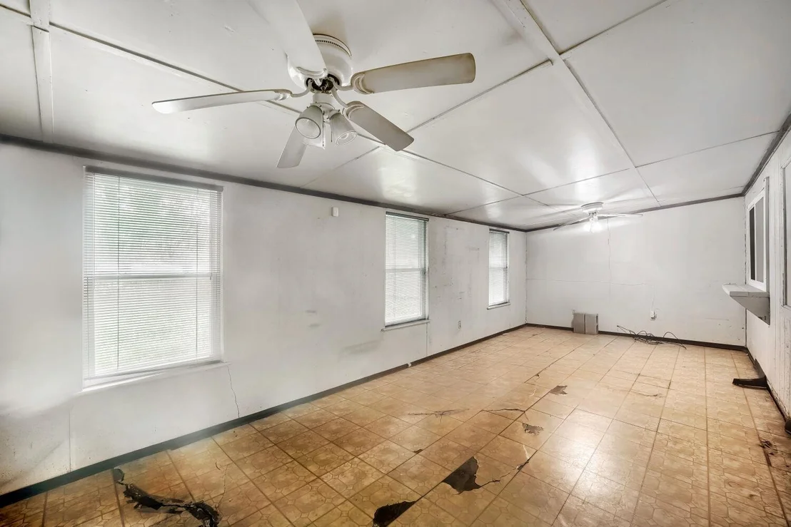 Photo of 5107 Suburban DR