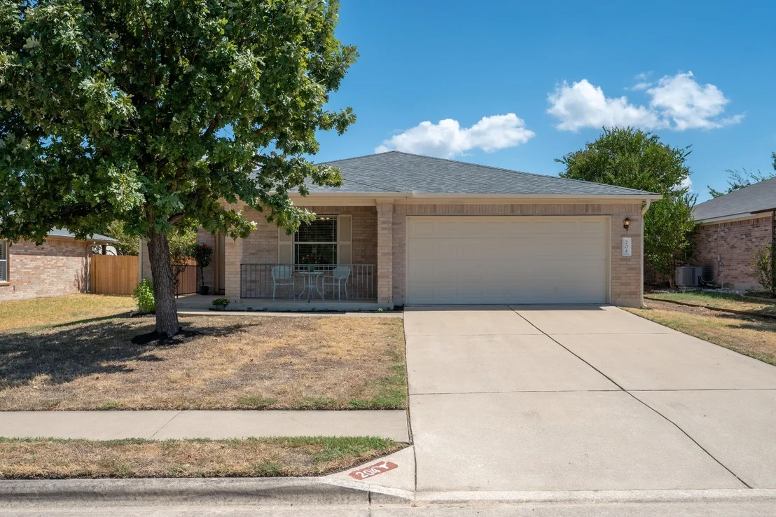 Photo of 204 Katherine WAY