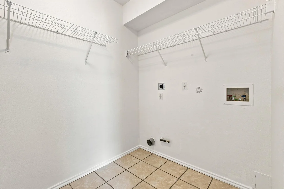 Photo of 437 Haupt