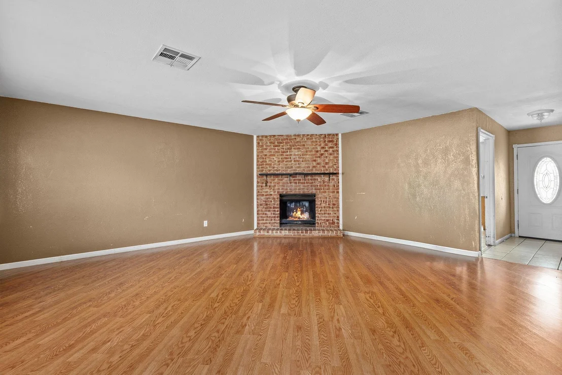 Photo of 1703 Greyson DR