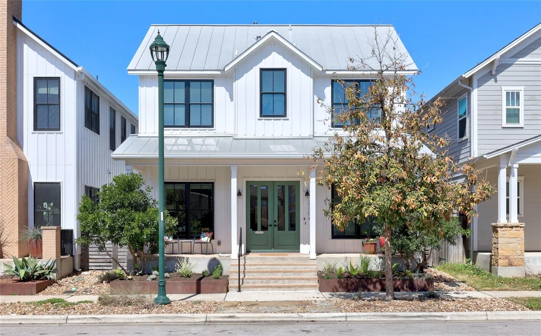 Photo of 2304 Mc Bee ST