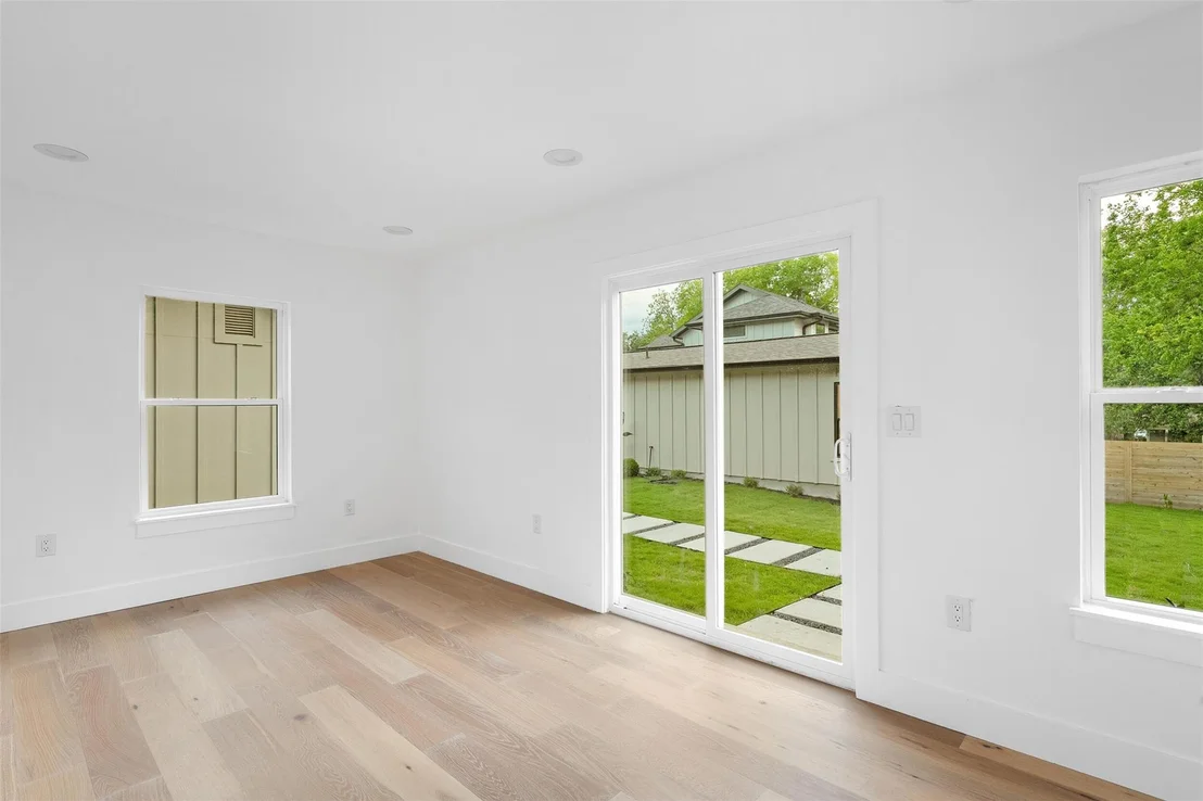 Photo of 4906 Enchanted LN