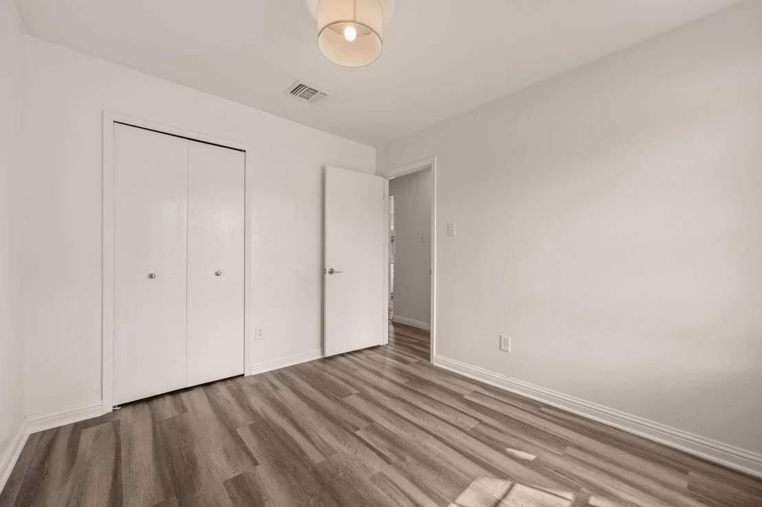 Photo of 4102 Tamarack TRL