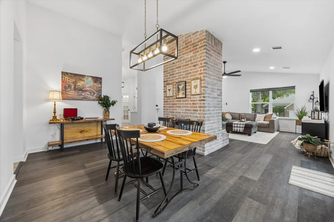 Photo of 15106 Natural Spring WAY