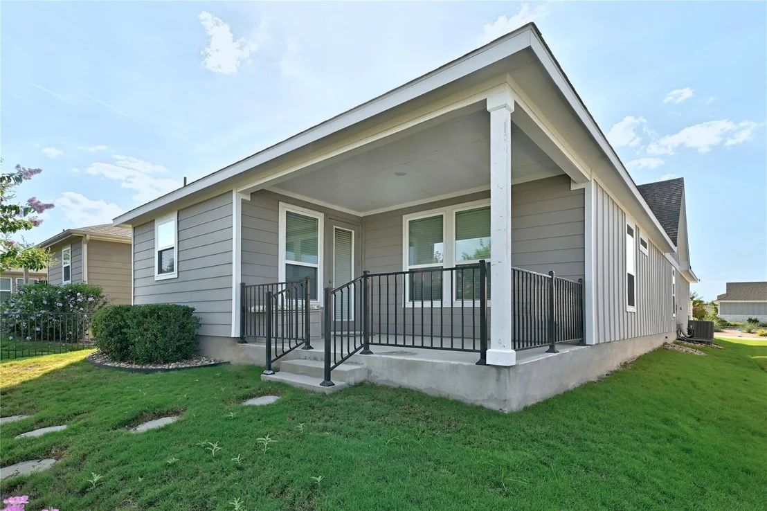 Photo of 702 Kitty Hawk RD
