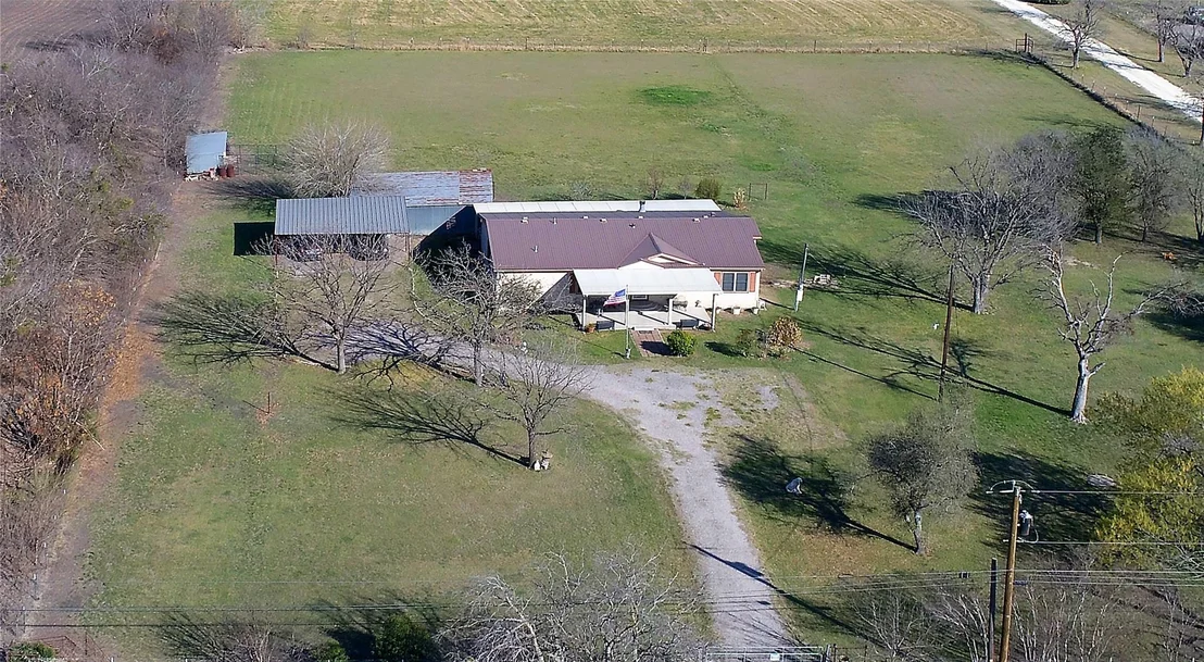 Photo of 901 County Road 134 RD