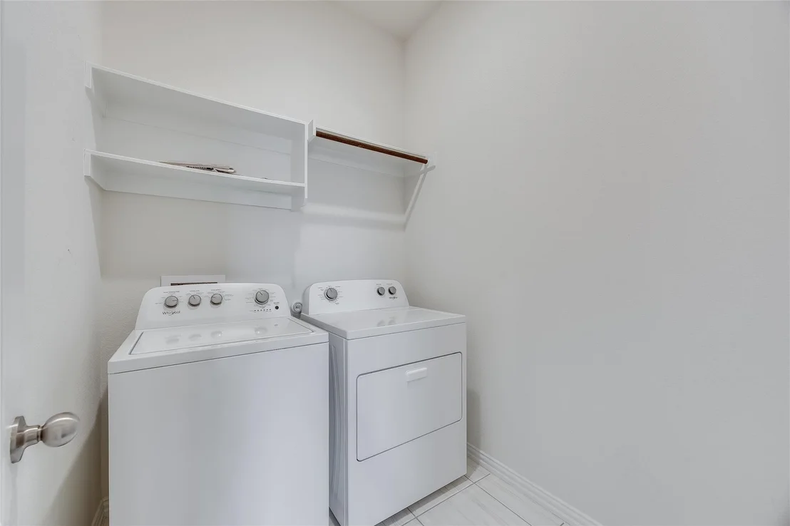 Photo of 5909 Toscana TRCE