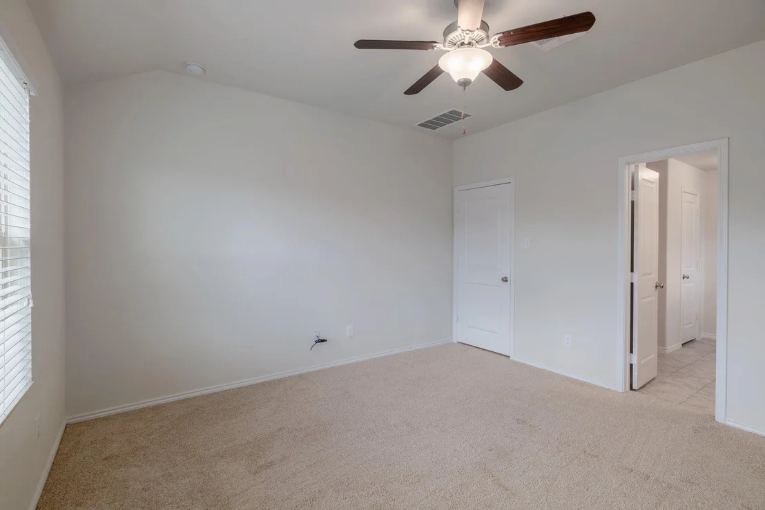 Photo of 824 Tabernash DR