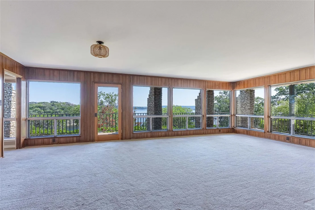 Photo of 18106 Travis CIR