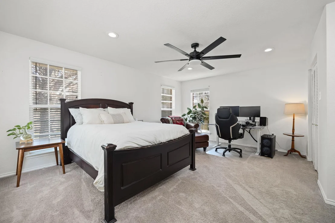 Photo of 1112 Faircrest DR