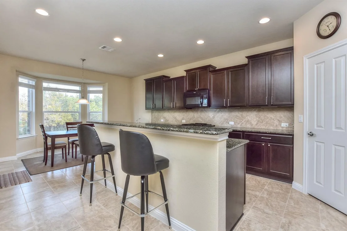 Photo of 107 Davis Mountain CIR