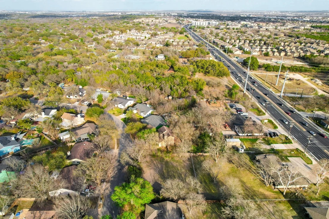 Photo of 9311 Independence LOOP