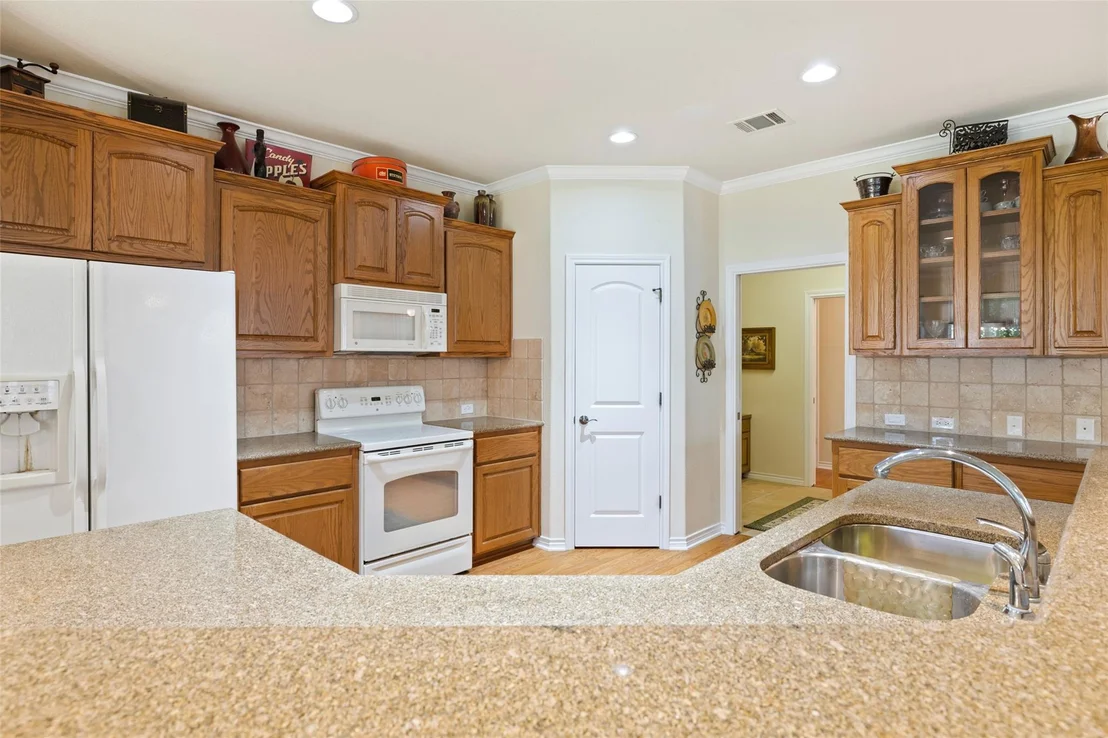 Photo of 917 Heritage Oaks BND