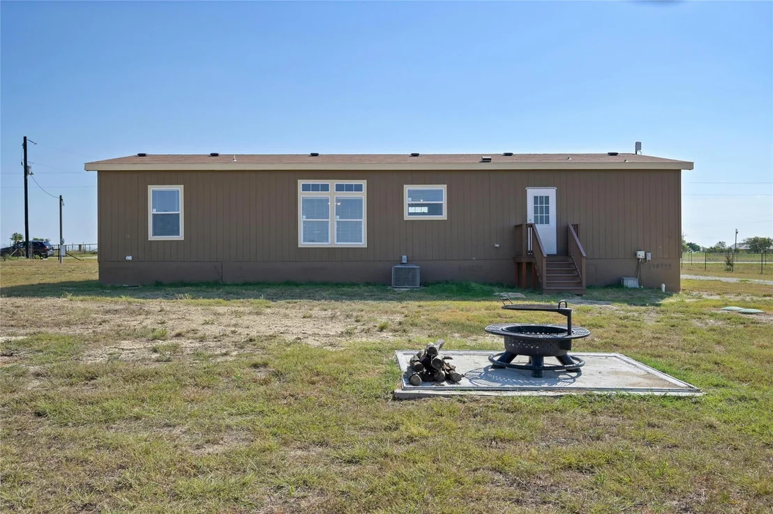 Photo of 128 Dockal DR
