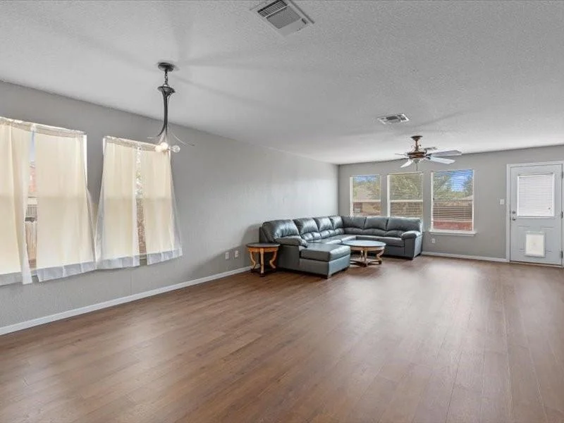 Photo of 204 Herrera TRL