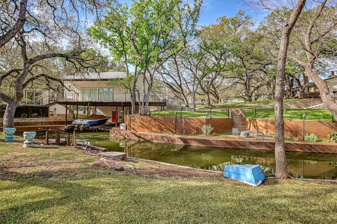 Photo of 611 Thurman CIR