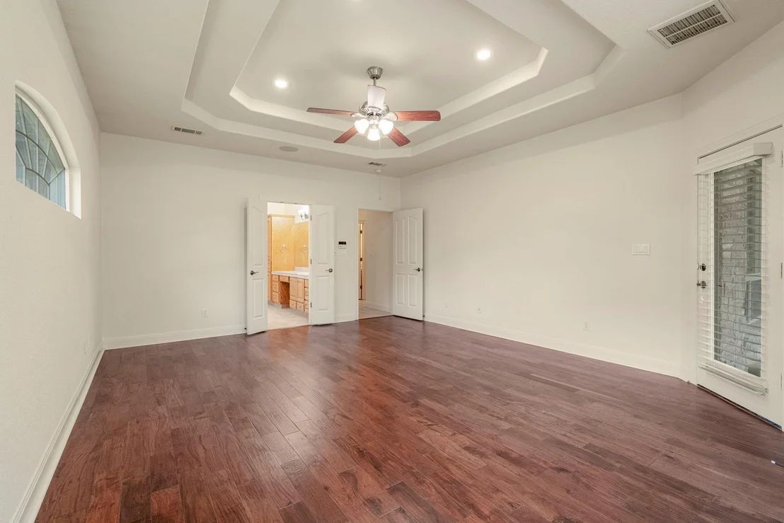 Photo of 301 Goldridge DR