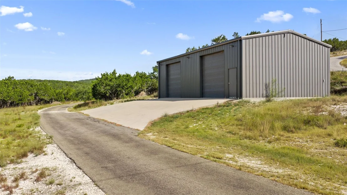 Photo of 810 Kothmann RD