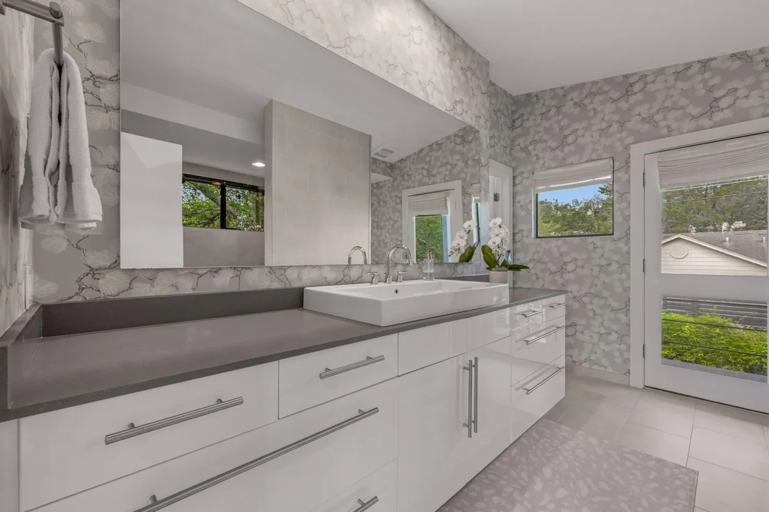 Photo of 10109 Devereux DR