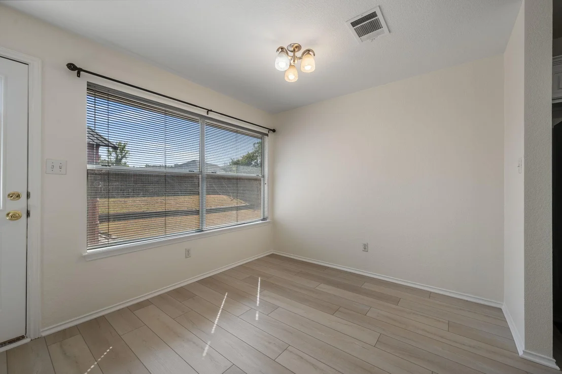 Photo of 1207 Rolling Ridge DR
