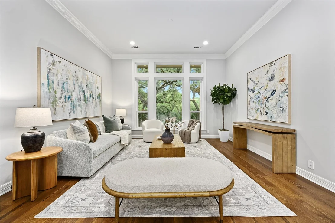 Photo of 2704 Regents PARK