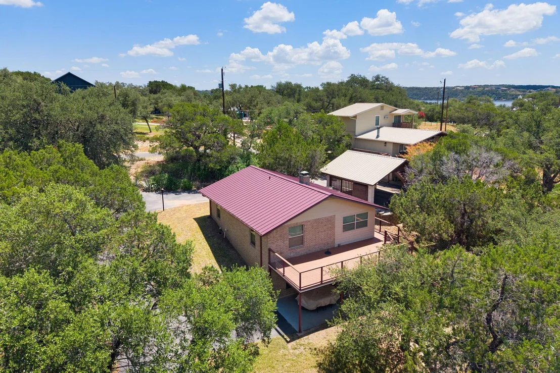 Photo of 1105 Edgewater DR