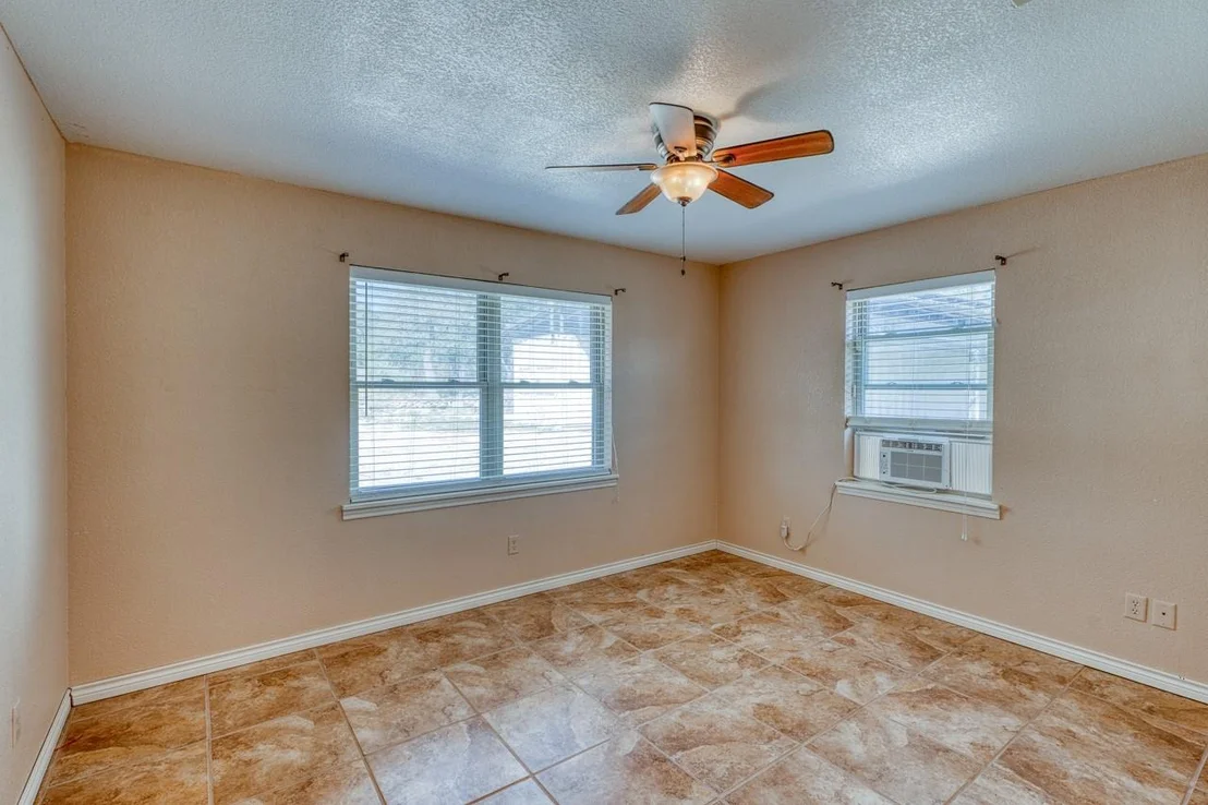 Photo of 1129 Lonesome LOOP