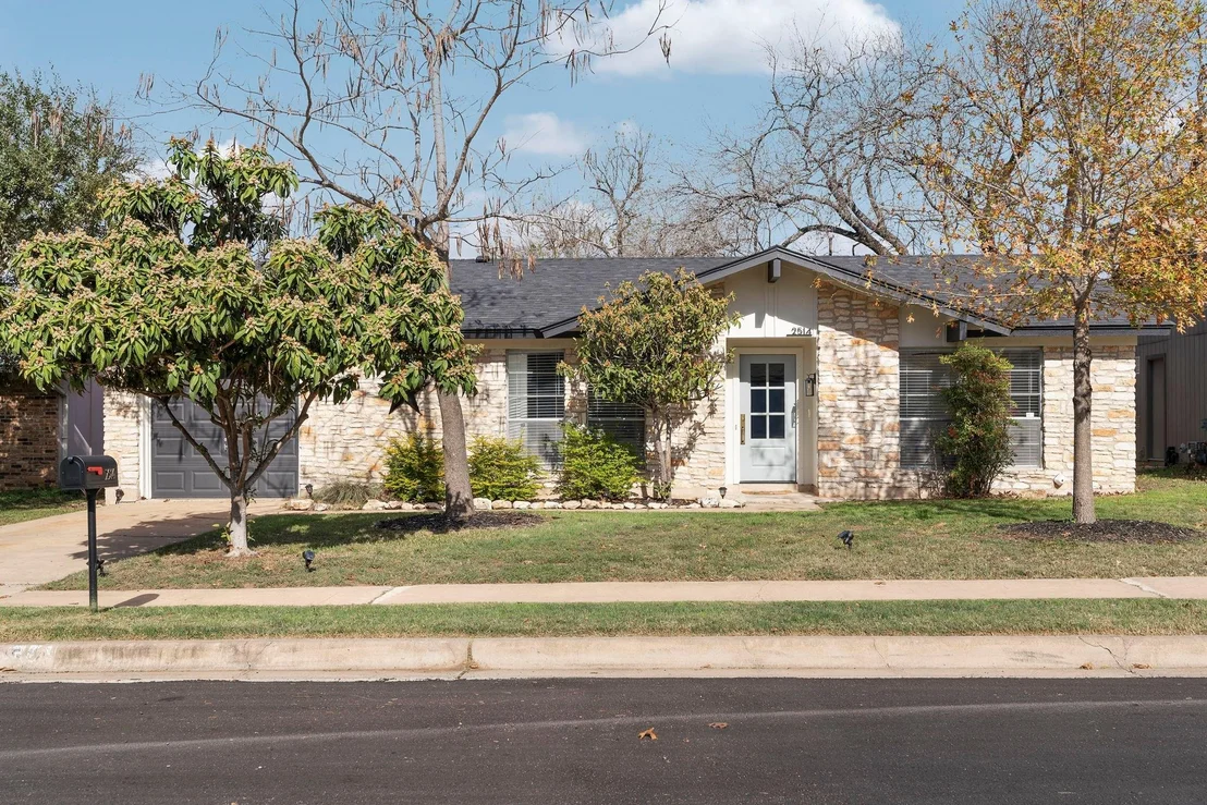 Photo of 2514 Cockburn DR