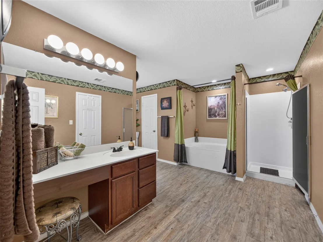 Photo of 804 Cisco Valley CV