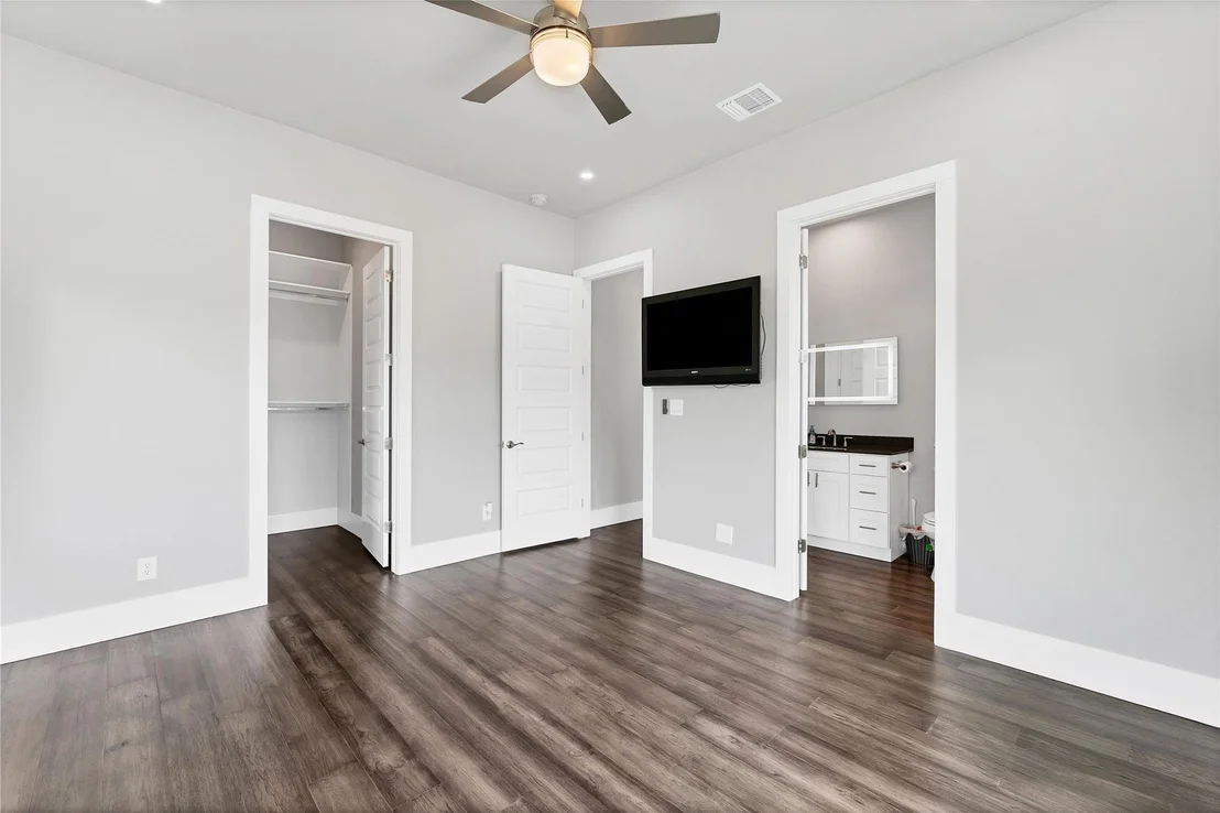 Photo of 145 Pavilion DR