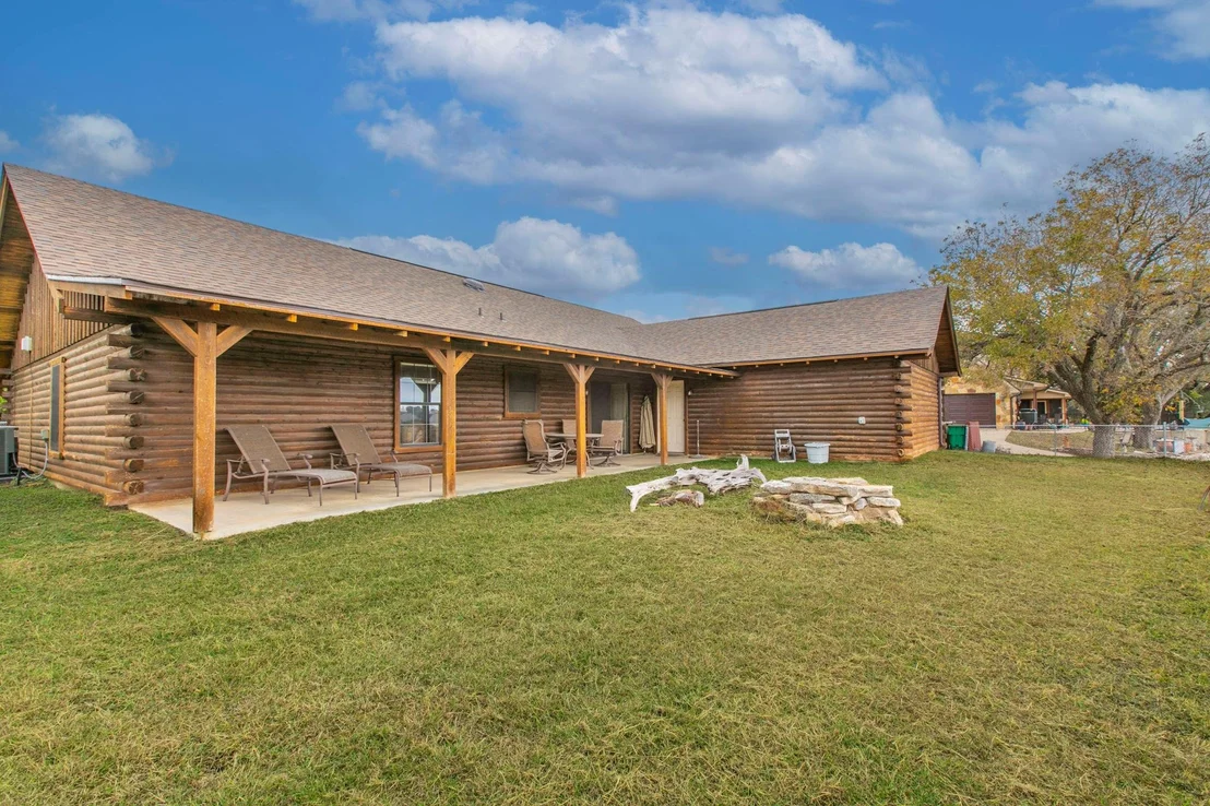 Photo of 5200 Ledge RD