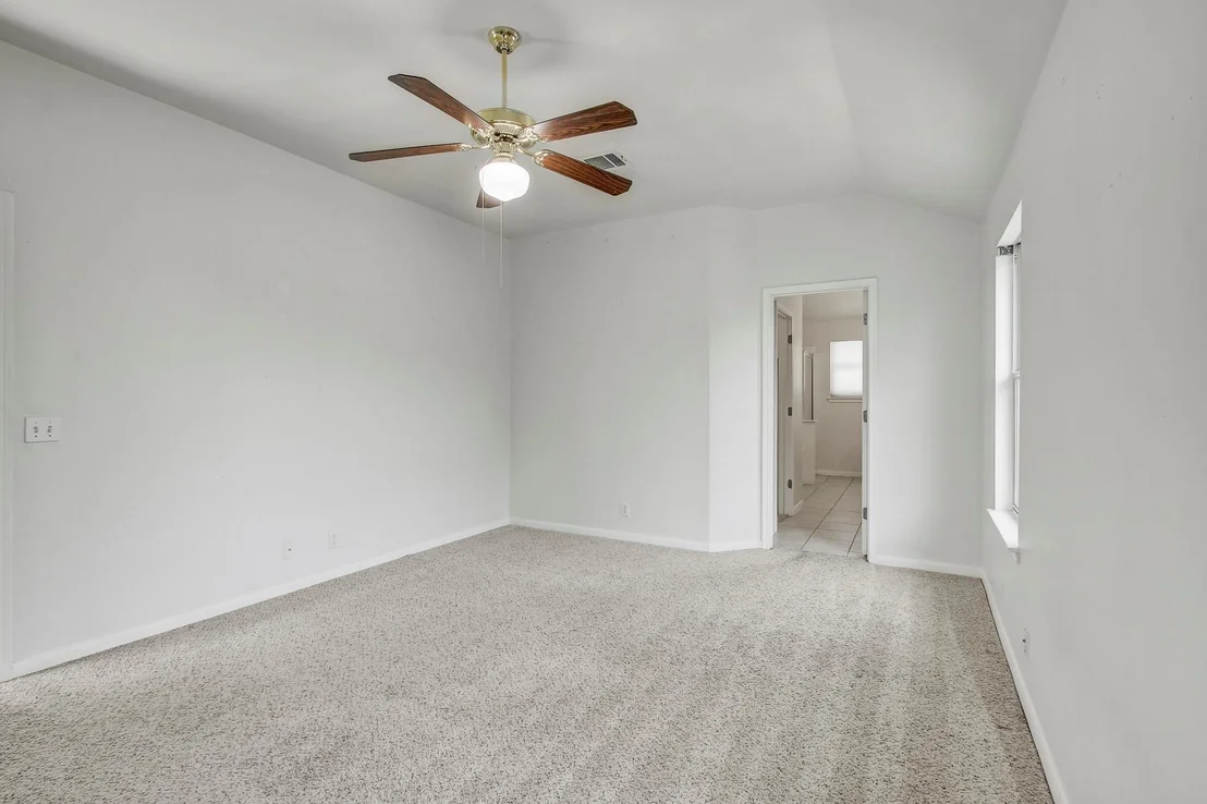 Photo of 710 Red River LN