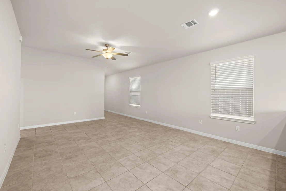 Photo of 200 Longmount CV