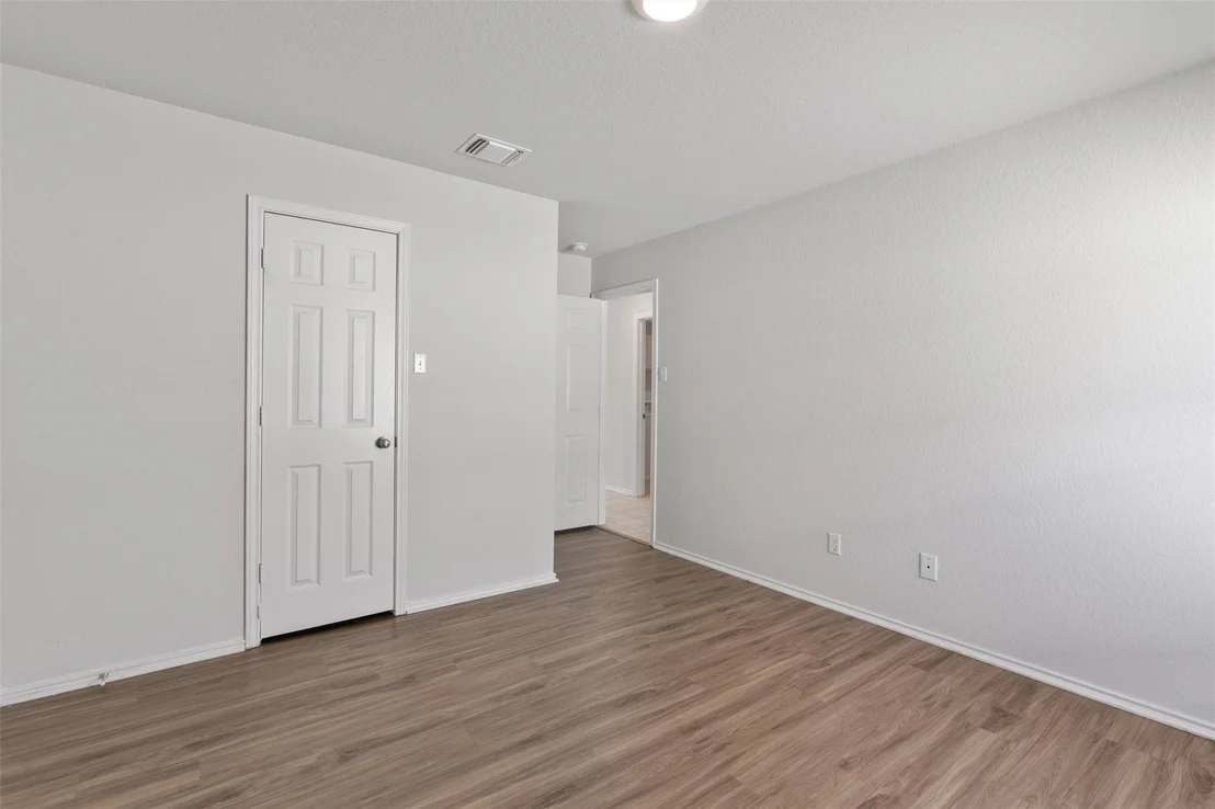 Photo of 1005 Taggart CT