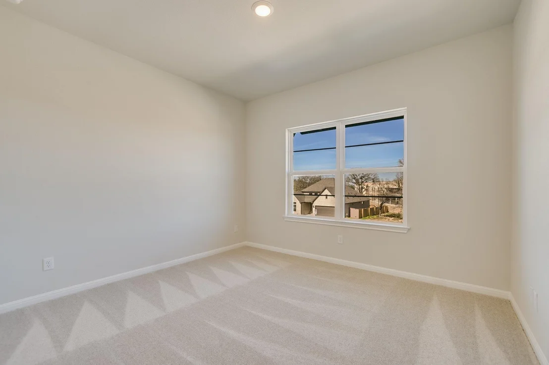 Photo of 237 Smithsonian LN